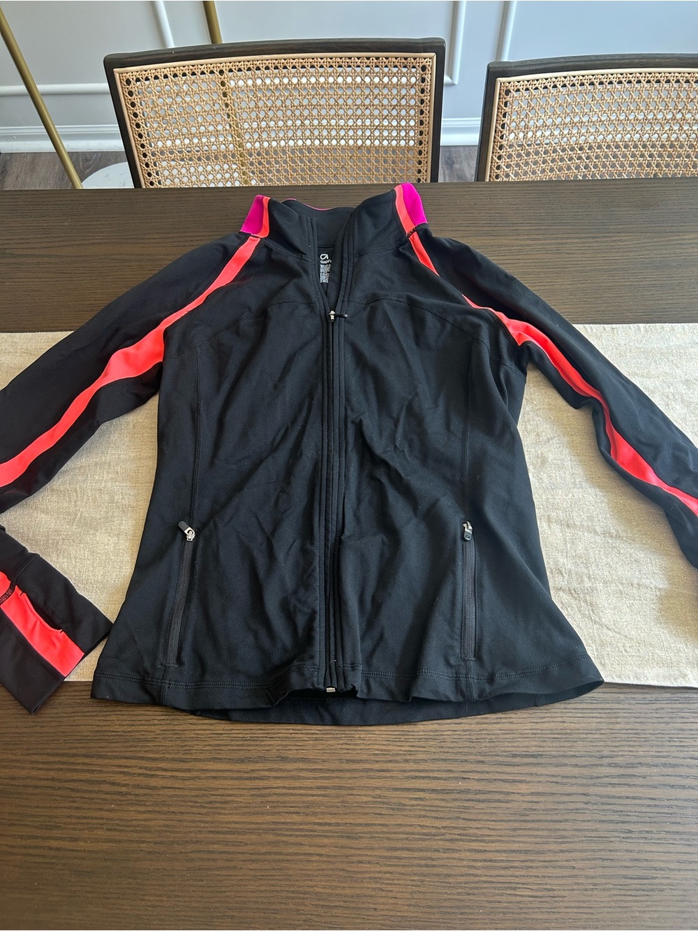 GapFit Women’s Full Zip Athletic Jacket Black Pink Coral – Size Medium
